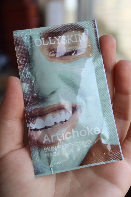 Охолоджувальна ліфтинг маска для боротьби з набряками Hollyskin Artichoke. Skin Perfecting Mask