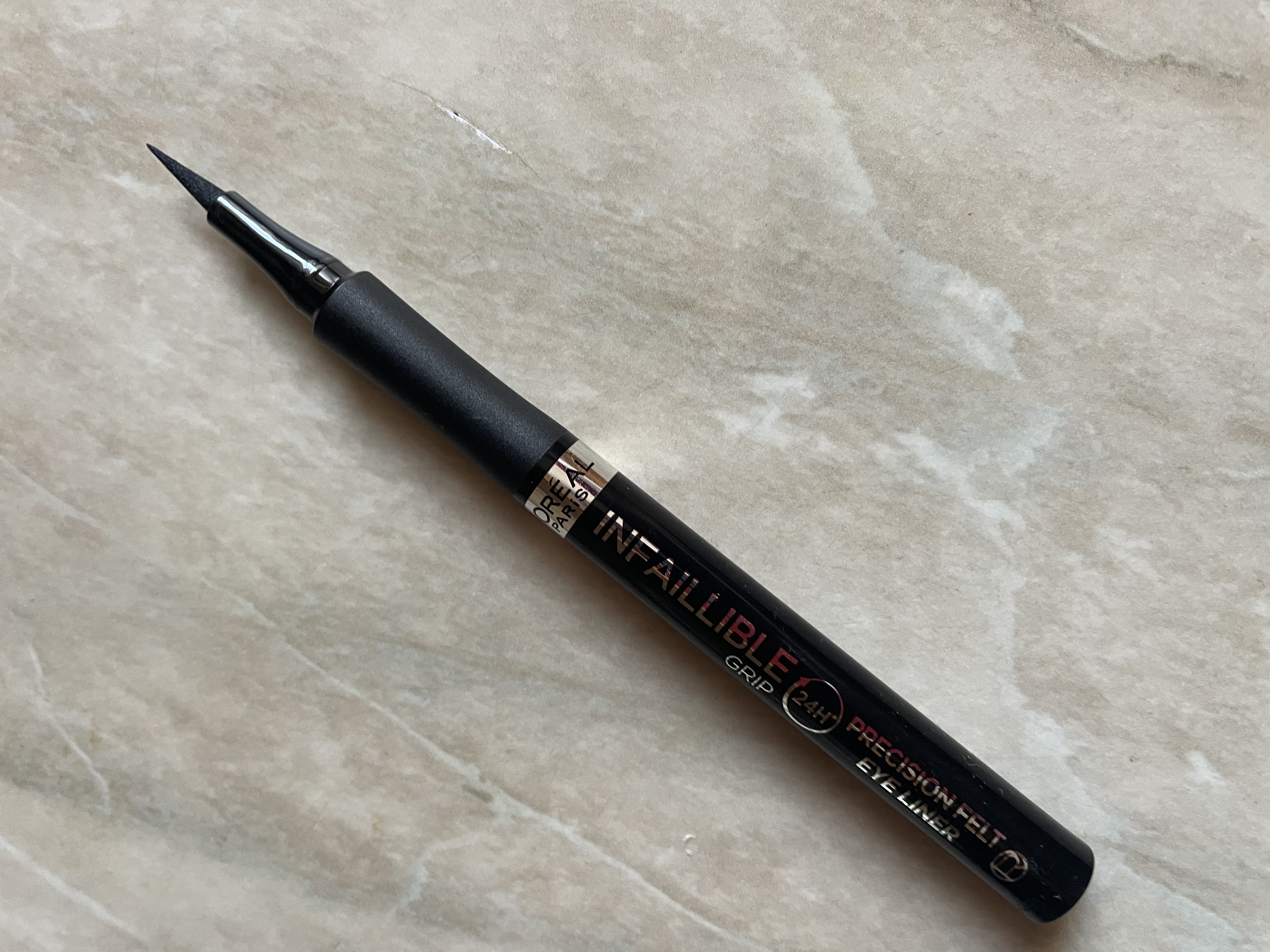 Лайнер L'Oreal Paris Infaillible Grip Precision