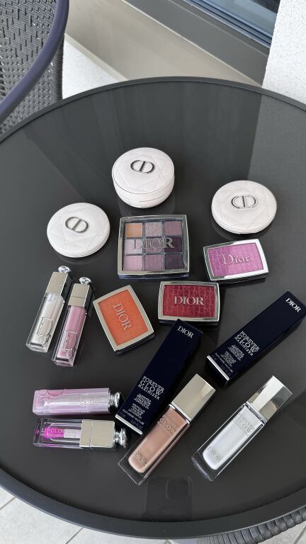 Рідкий хайлайтер для обличчя Dior