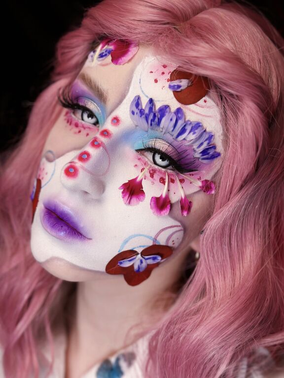 #flowermakeupclub