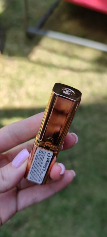 177 відтінок Color riche nude intense