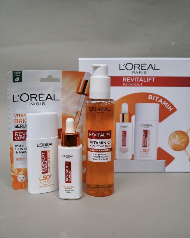 Розпаковка L'Oreal Revitalift вітамін C