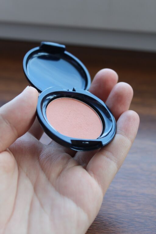 Color Me Royal Collection Velvet Touch Blusher