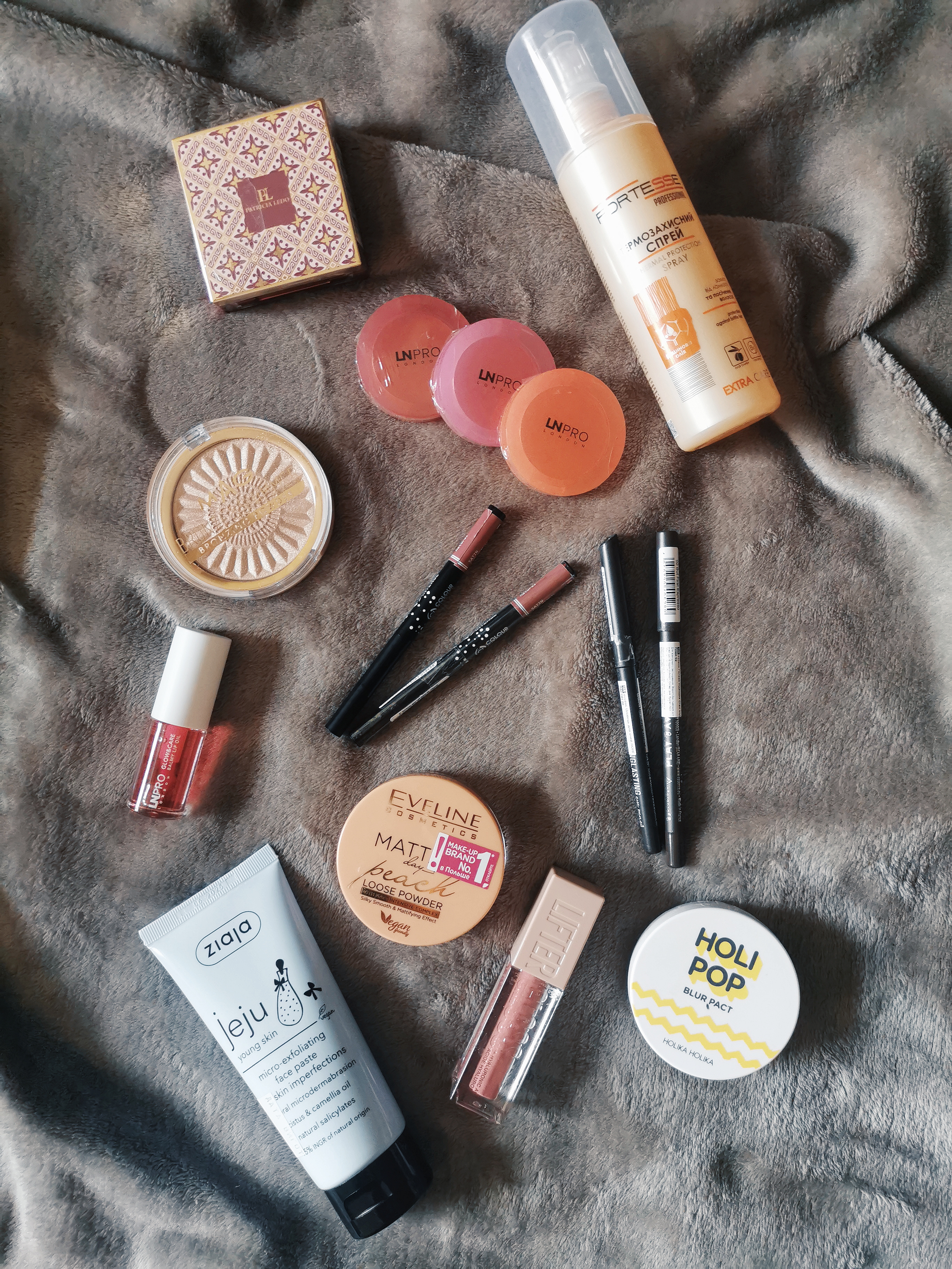 Мої останні покупки Maybelline, LN Pro,  Patricia Ledo, GlamBee, Ziaja, Holika Holika та ін.