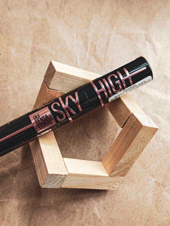 Екстра чорна туш від Maybelline. Lash Sensational Sky High Cosmic Black #testinmakeupclub