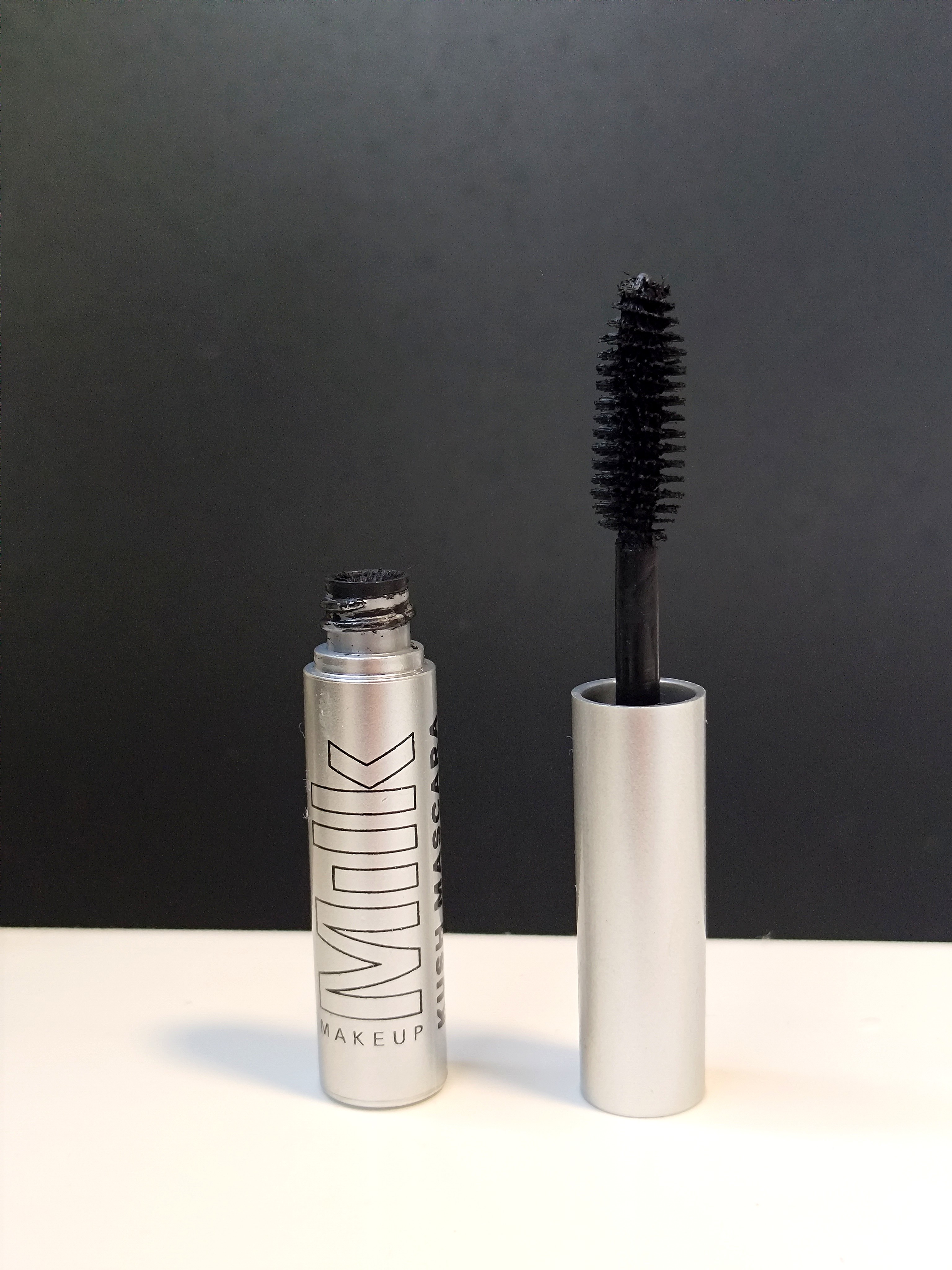 Об'ємна туш Milk Makeup Kush High Volume Mascara - чому викидаю навіть не закінчивши?