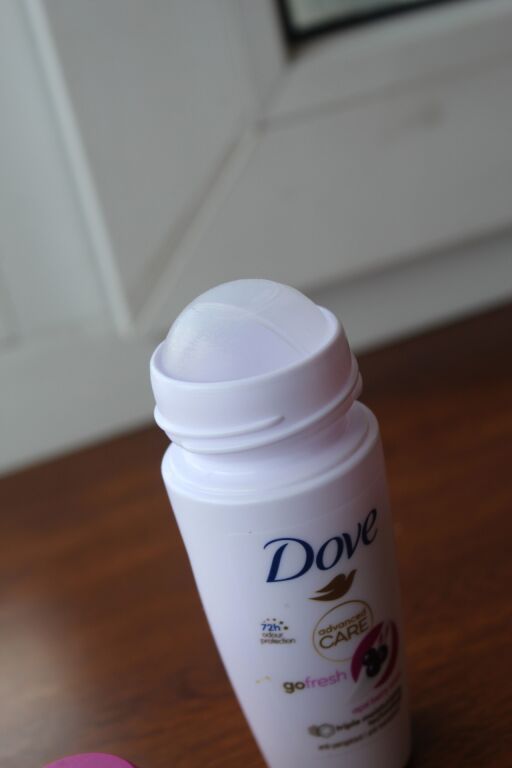 Дезодорант кульковий Dove Go Fresh Acai Berry