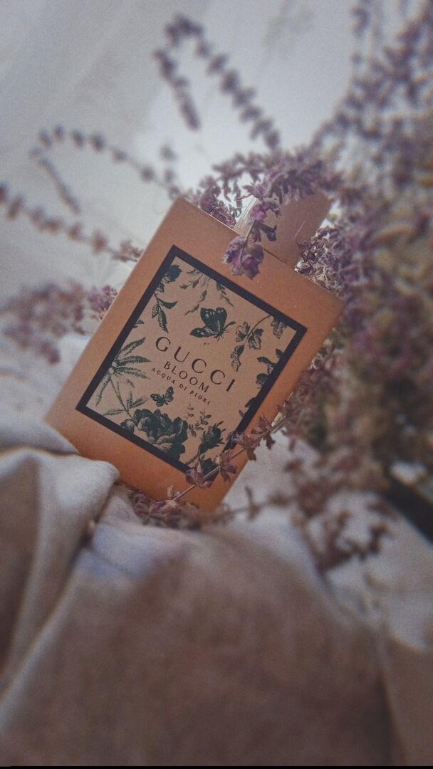 Квіткові парфуми від Gucci - Bloom
