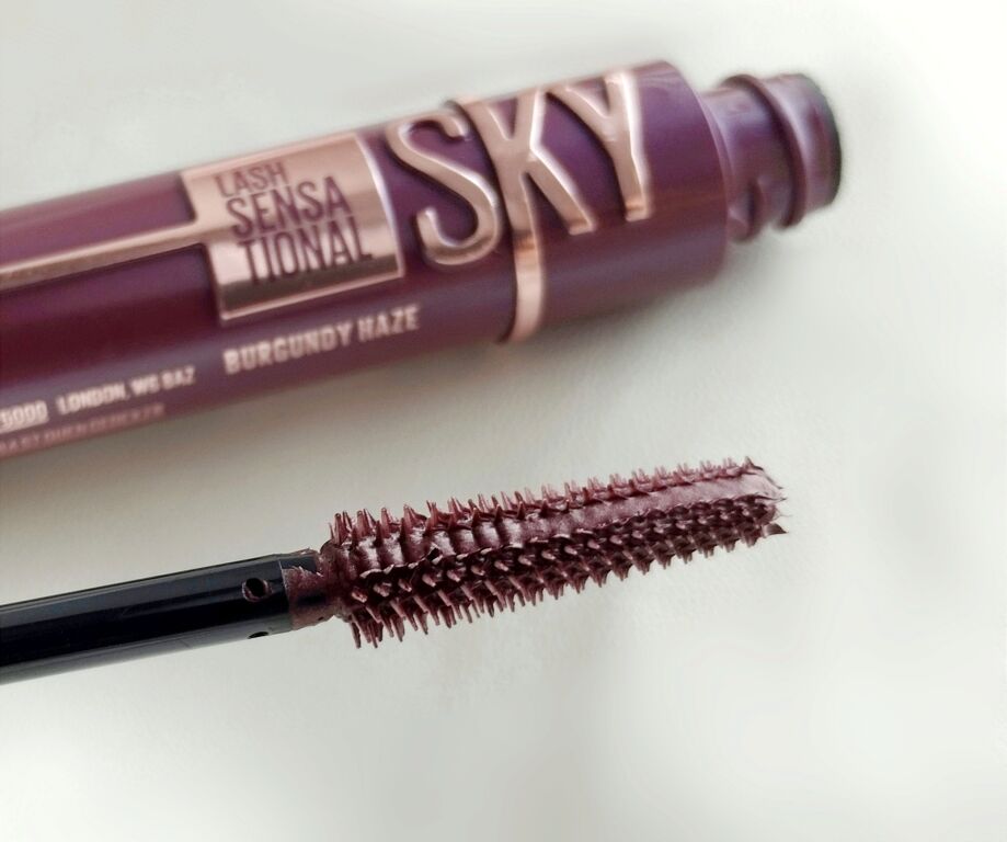 Неймовірна туш, на яку всі чекали! Порівняння Sky high Burgundy haze з Burgundy brown Lush sensation