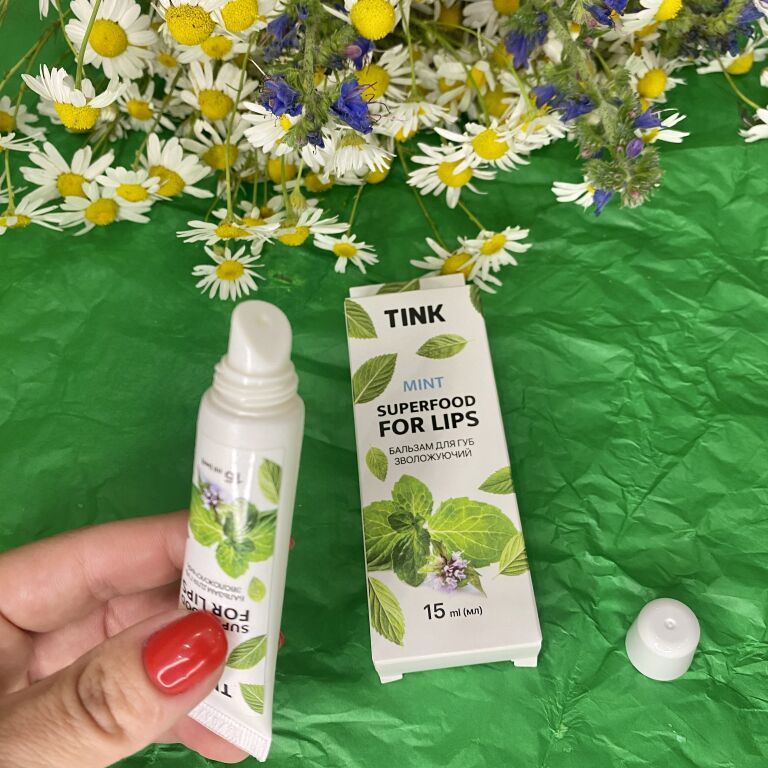 Охолоджуючий бальзам для губ "М'ята" Tink Superfood For Lips Mint