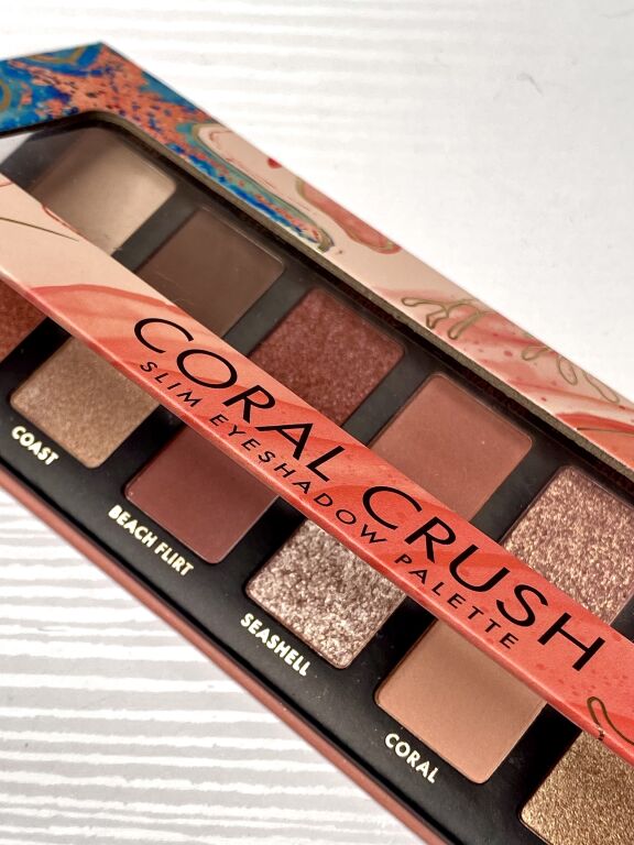 Палетка тіней для повік Catrice Coral Crush Slim Eyeshadow Palette Under the sea