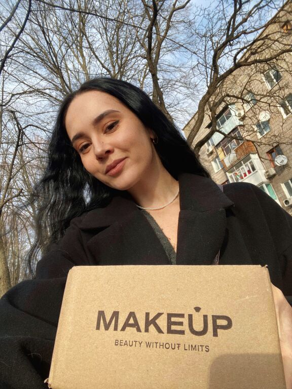 Приємності від make up