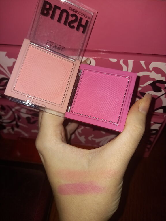 Рум'яна від Lamel Blush Cheek Colour