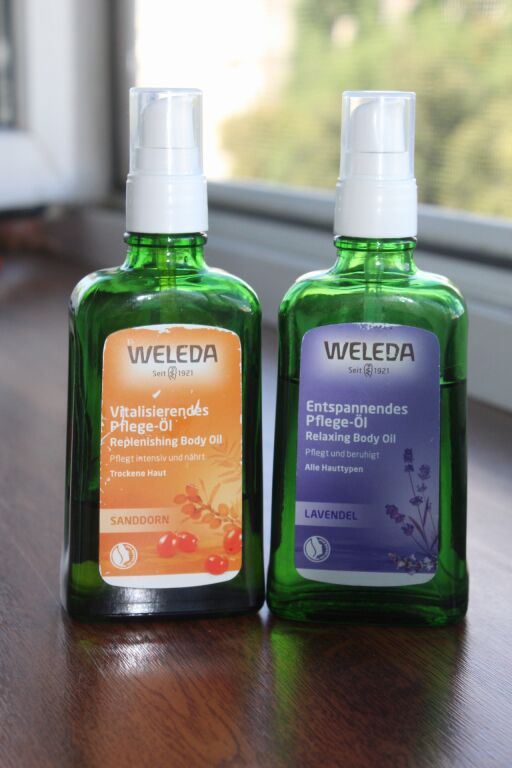 Лавандова розслаблювальна олія для тіла Weleda Relaxing Lavender Body Oil