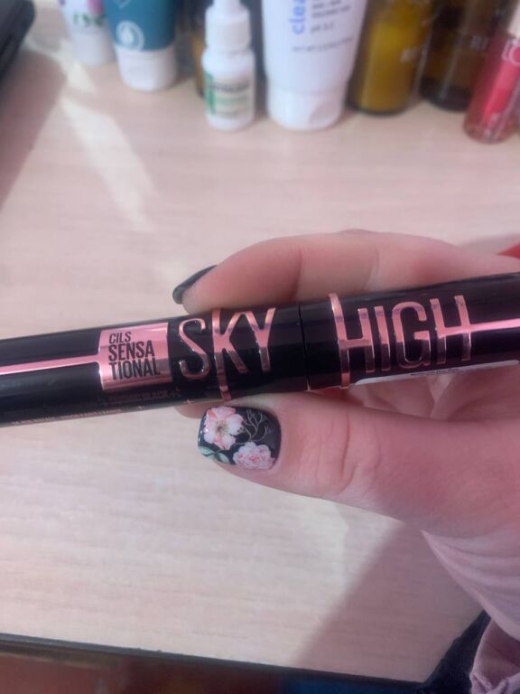 Тестимо Maybelline New York Lash Sensational Sky High Cosmic Black