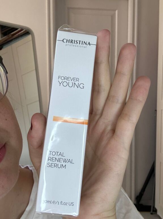 Мій досвід з Christina Forever Young Total Renewal Serum