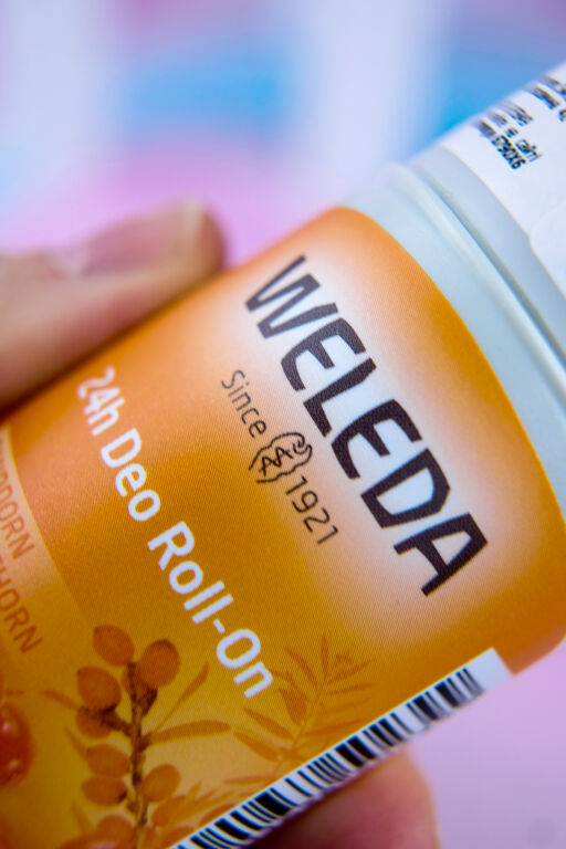 Те що треба для спеки : Weleda 24h Sanddorn Deodorant Roll-On