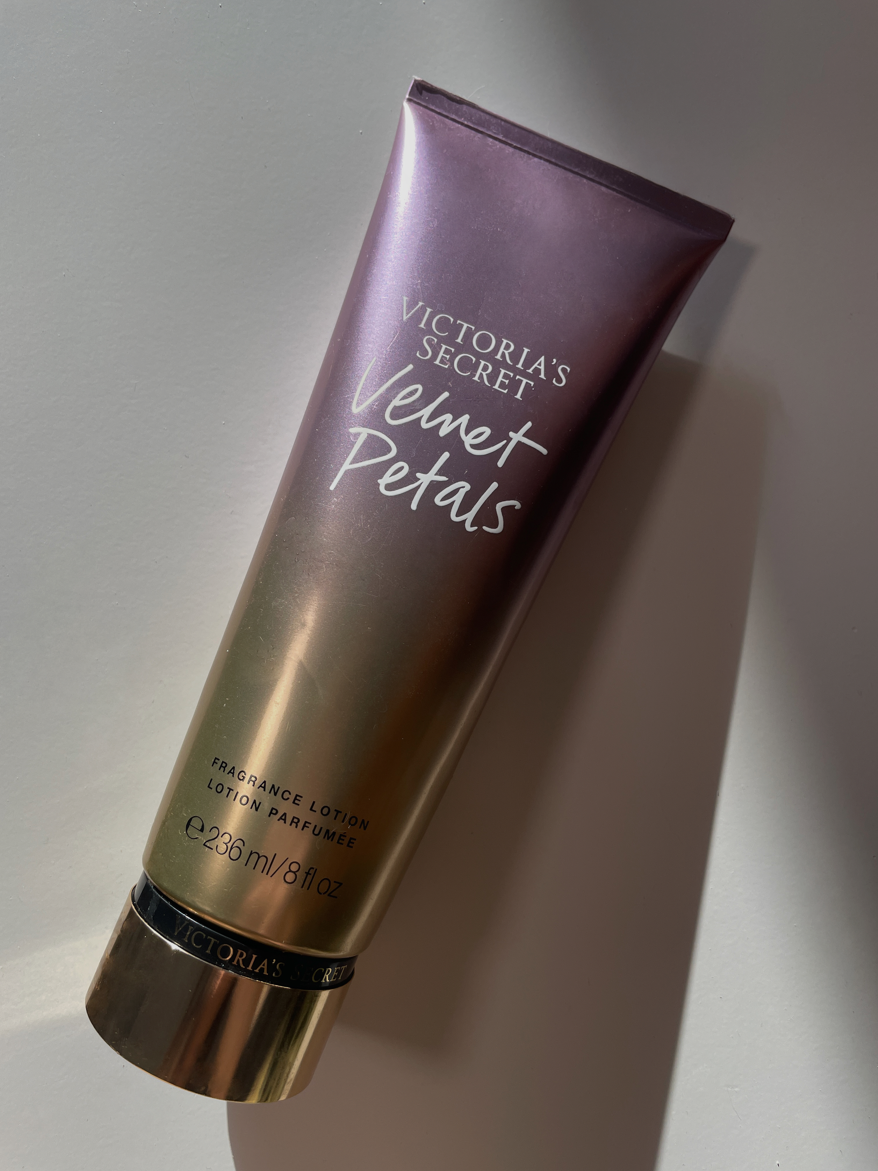 VS Velvet Petals, за що тебе так люблять?