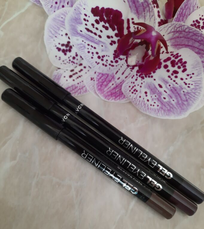 Гелевий олівець для очей Avon Gel Eyeliner