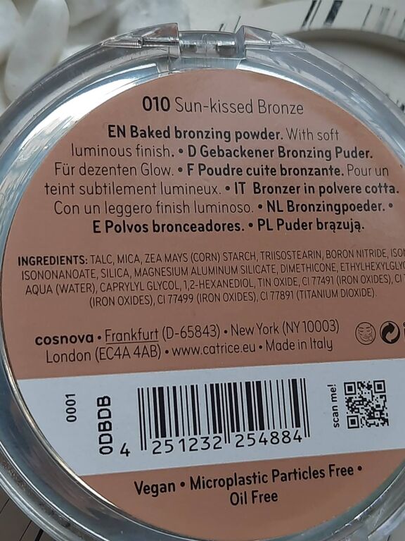 Бронзер Catrice Sun Lover Glow Bronzing Powder