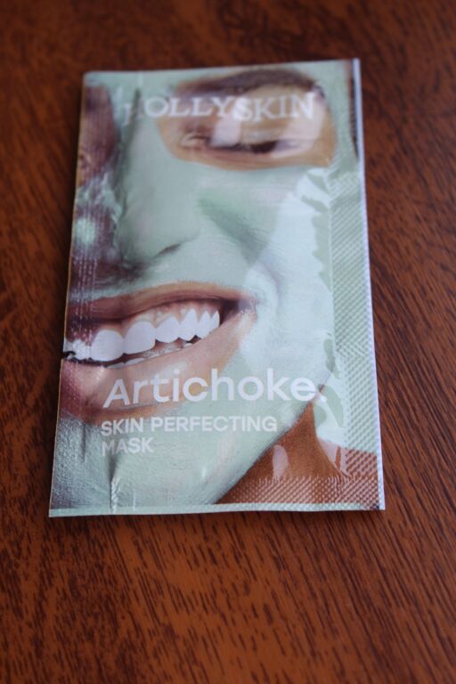 Охолоджувальна ліфтинг маска для боротьби з набряками Hollyskin Artichoke. Skin Perfecting Mask