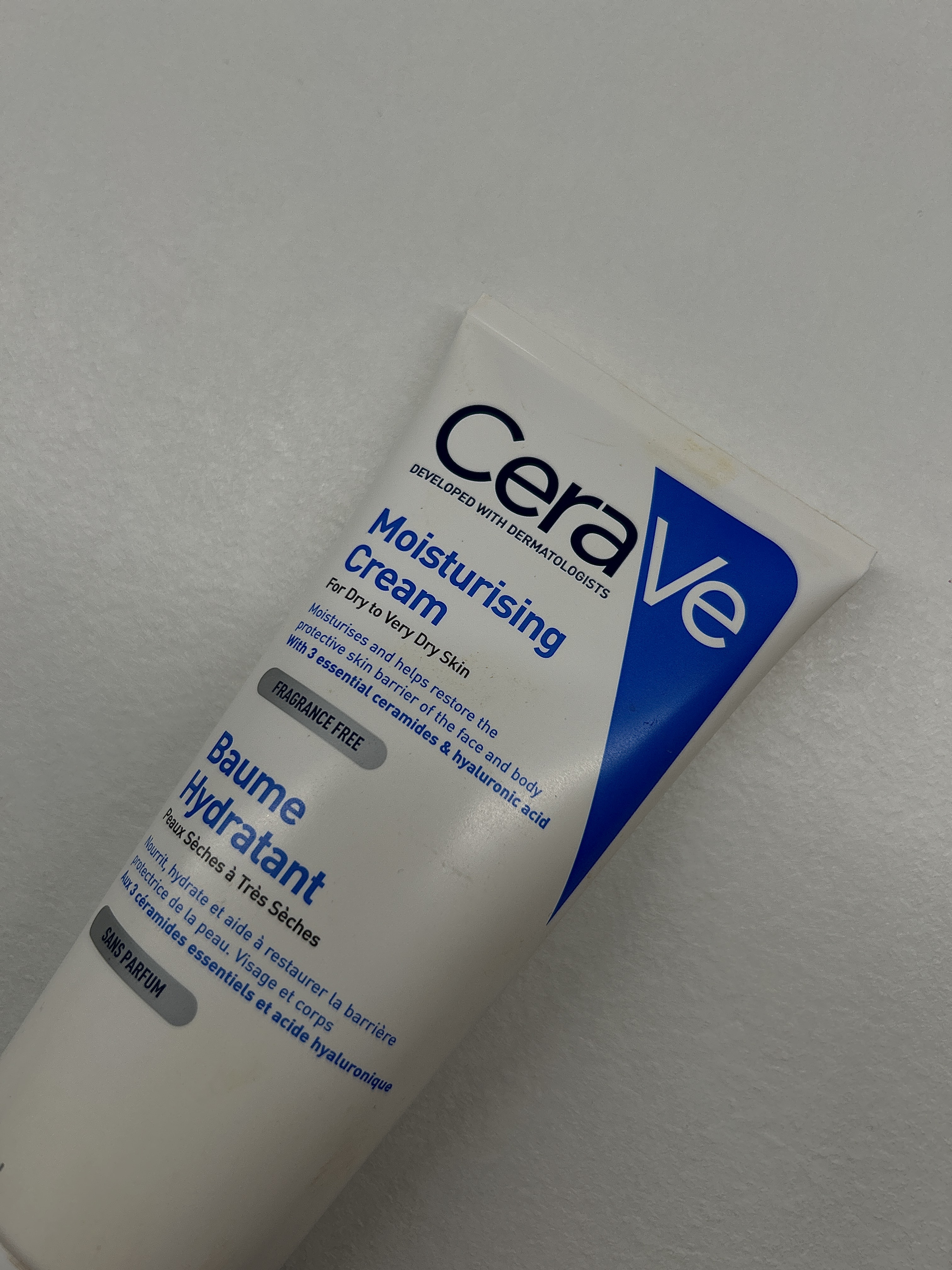 Врятував мою шкіру: CeraVe Moisturising Cream - Справжній Зволожувальний Герой♥️