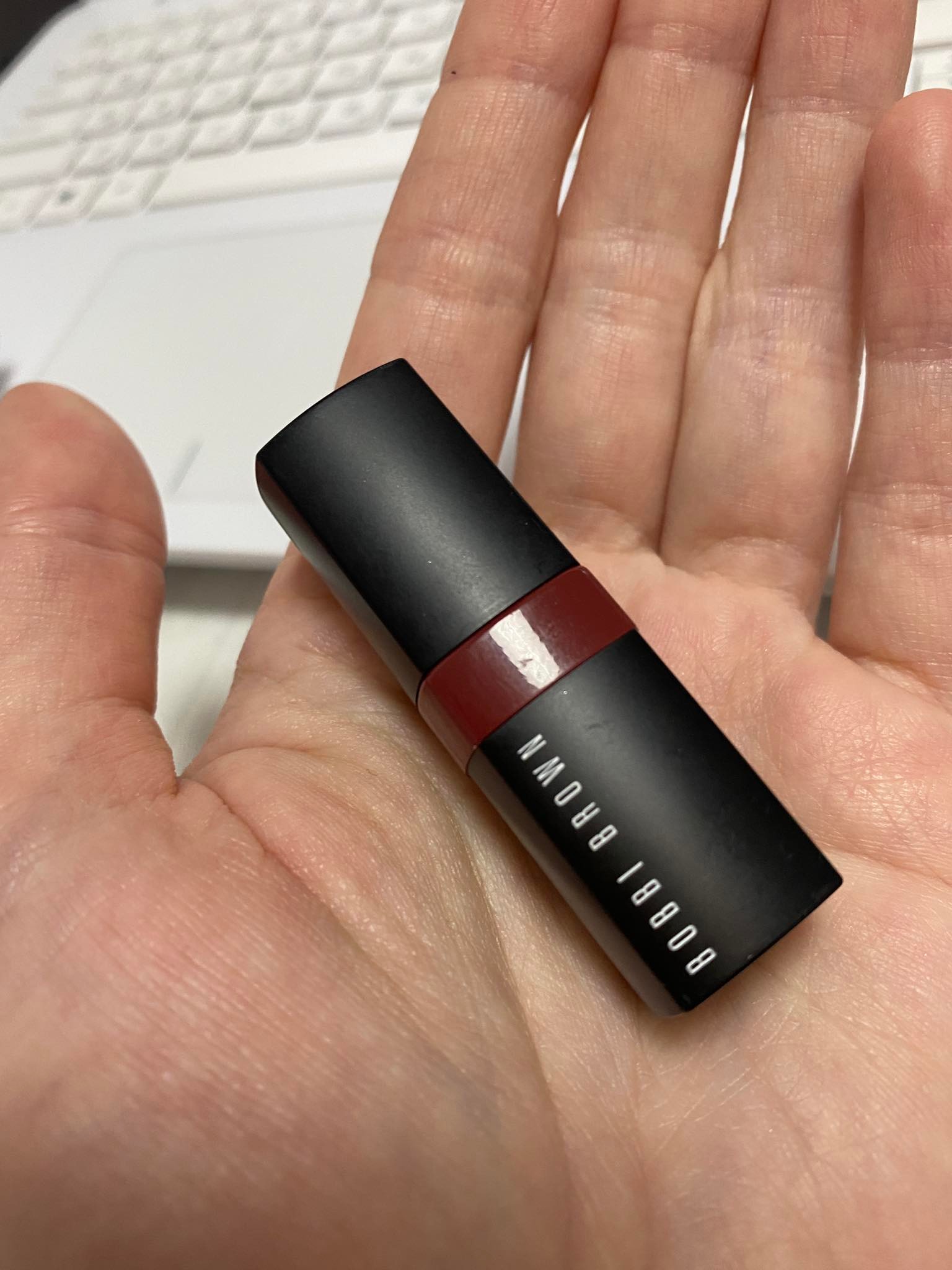 Bobbi Brown 3-in-1  Вартує своїх грошей.