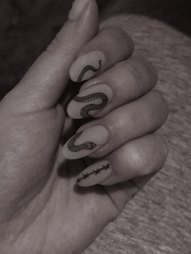 TATTOO NAILS TREND