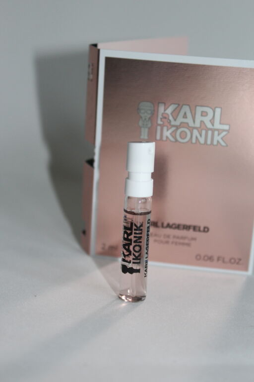 Karl Lagerfeld Karl Ikonik Pour Femme: Ікона сучасної жінки