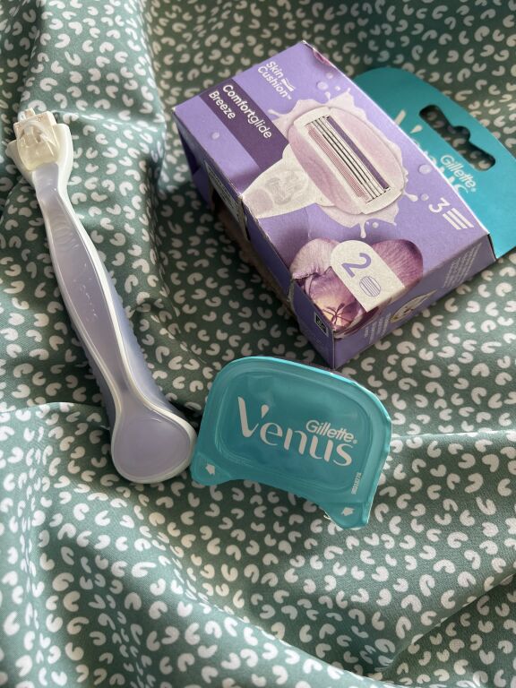 Gillette Venus Comfortglide Breeze