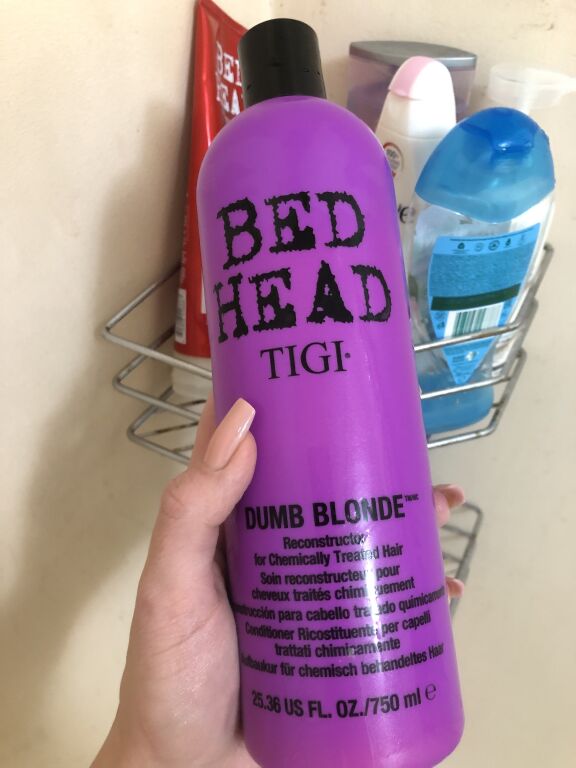 Tigi Bed head “Dumb blonde” кондиціонер