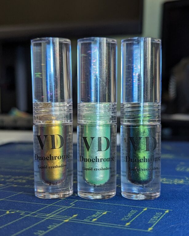 VD Cosmetics Duochrome Liquid Eyeshadow