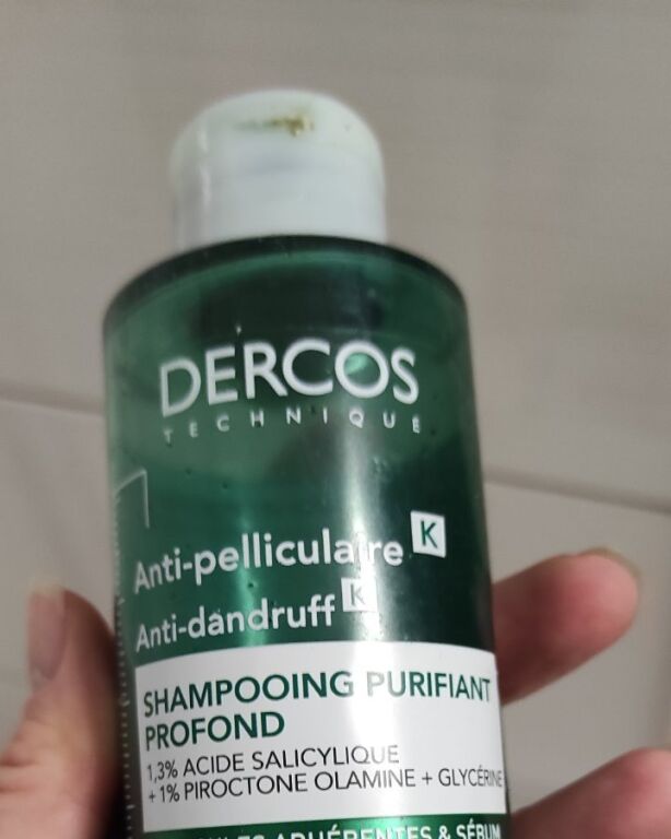 Vichy Dercos Micro Peel Shampoo: лікувальний шампунь від лупи та себорейного дерматиту