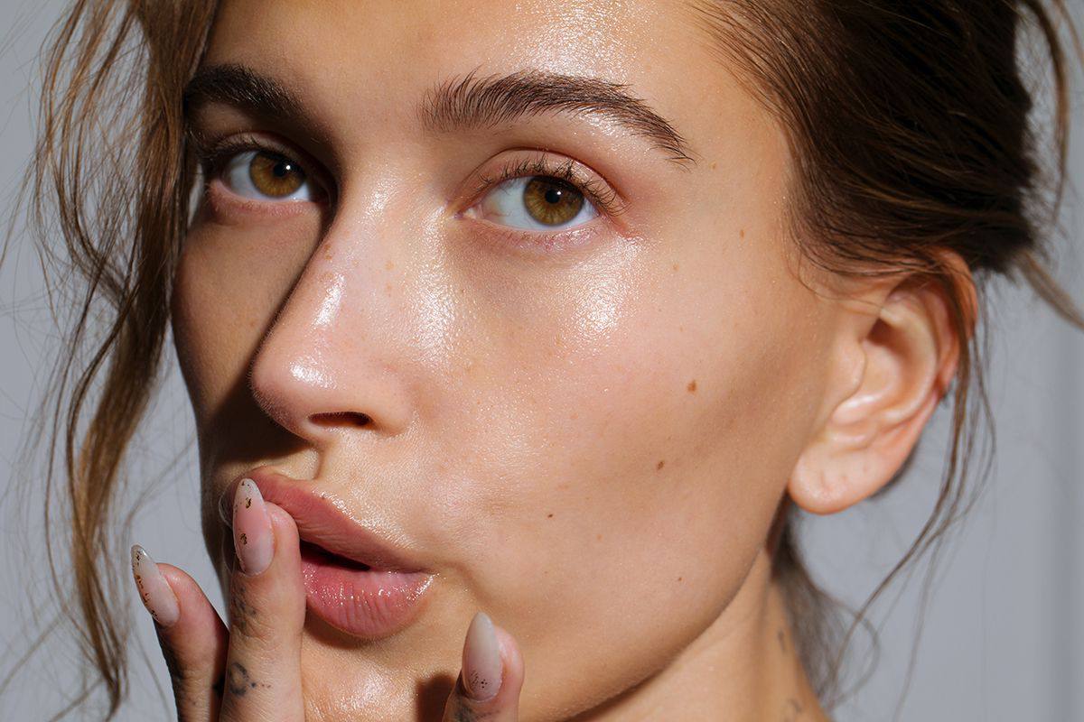 Skin kindness та skincare makeup: що цікавого у догляді чекає на нас у 2023
