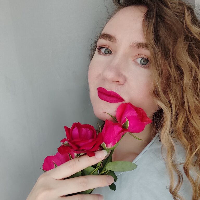 Фуксія 💓 - колір літа'2023 з Bourjois Rouge Velvet Lipstick