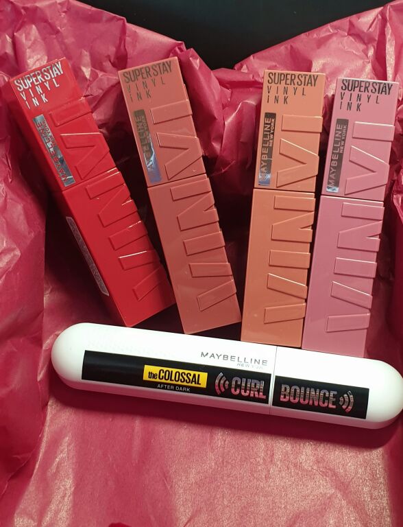 #maybellinenymakeupclub тестуємо неймовірний бокс від Maybelline 💓