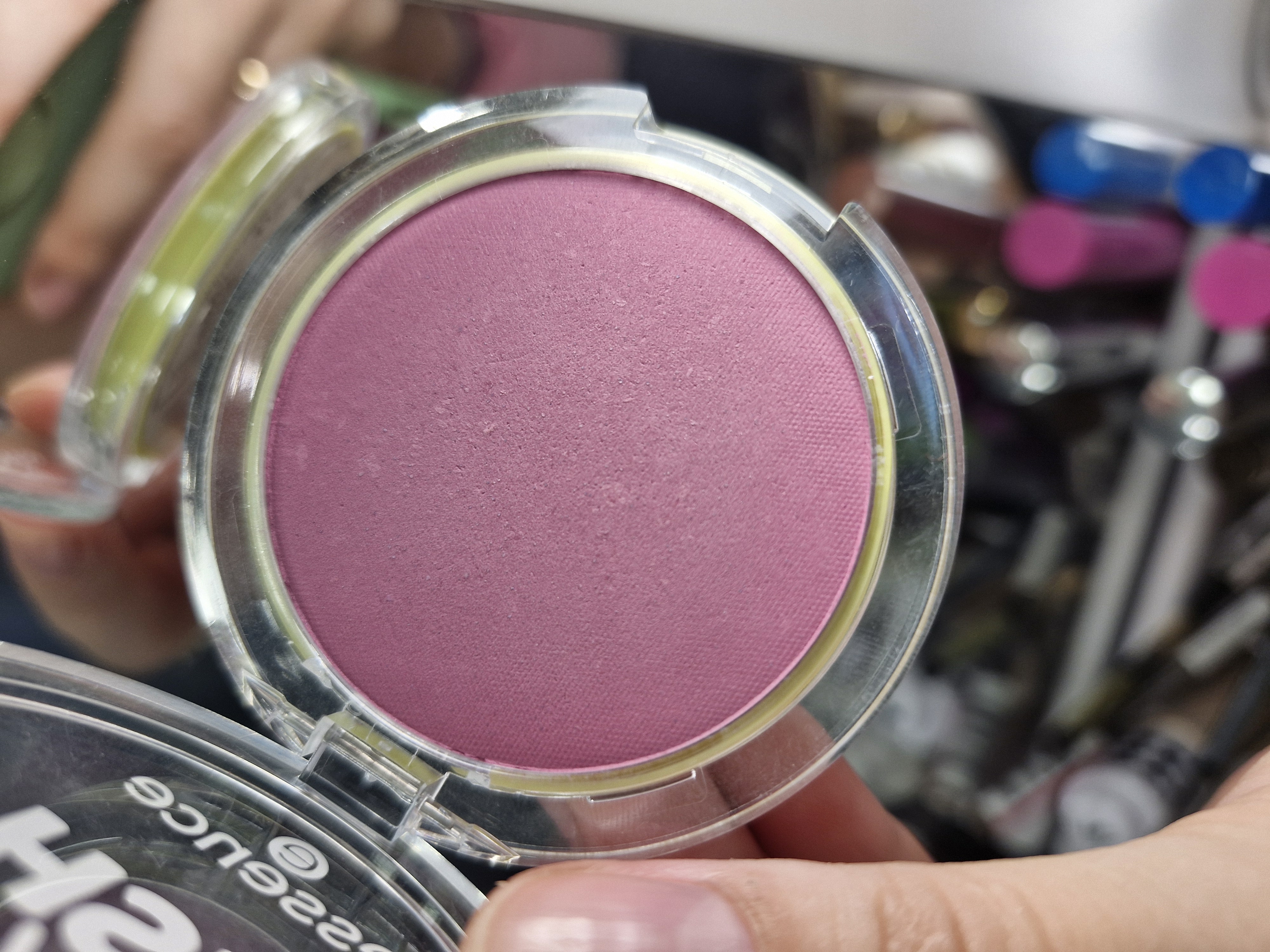 Рум'яна essence blush crush 060 дуже гарні і доступні, і невже це аналог Dior?