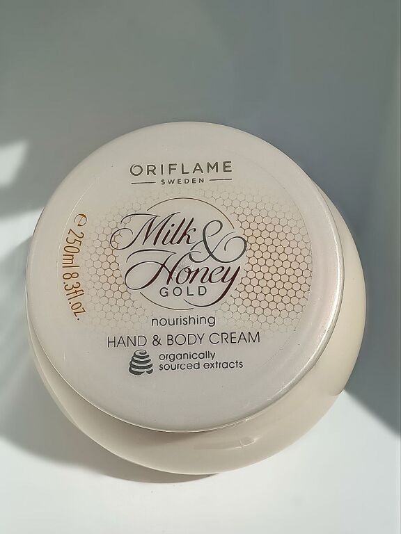 Живильний крем для рук і тіла "Молоко і мед" від Oriflame