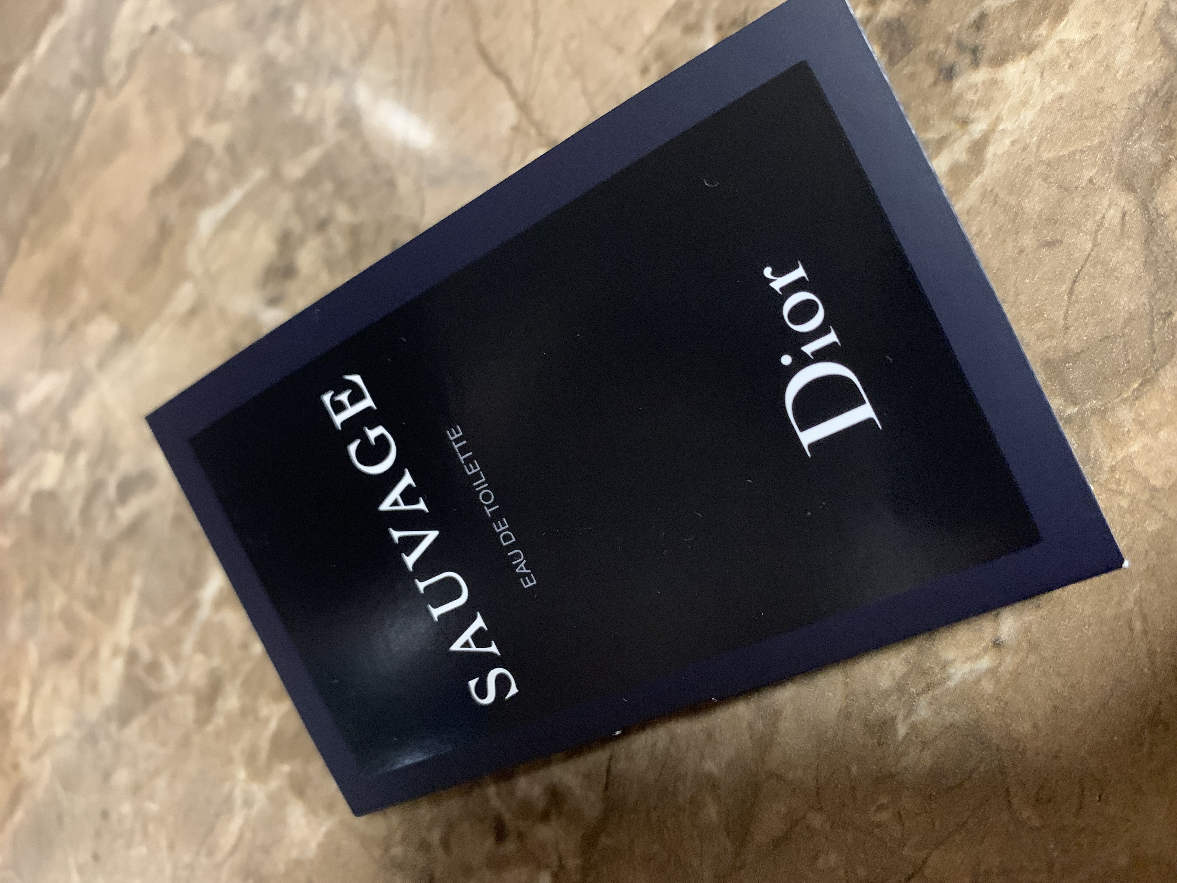 DIOR SAUVAGE: КЛАСИКА ЖАНРУ. ОДИН З НАЙВПІЗНАВАНІШИХ АРОМАТІВ БРЕНДУ