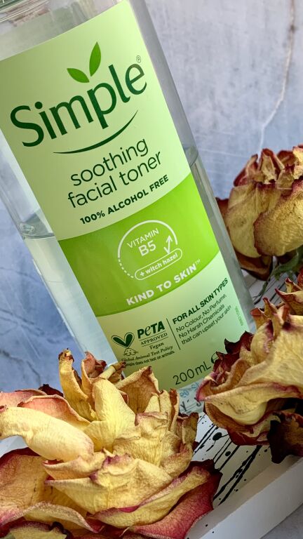 Simple | Kind To Skin Soothing Facial Toner