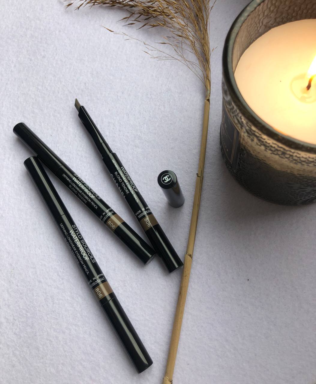 Безальтернативні: олівці для брів Chanel Stylo та Dior Diorshow