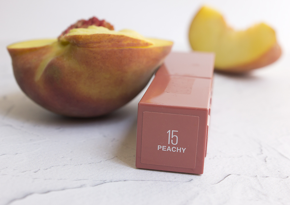 Maybelline SuperStay Vinyl Ink № 15 «Peachy»