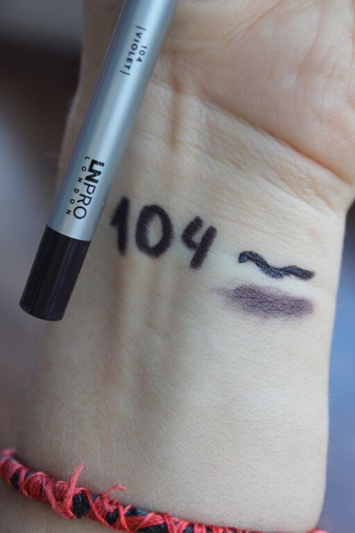 104 відтінок LN Pro Kajal Eye Liner