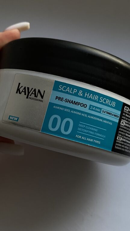Скраб для шкіри голови від Kayan Professional