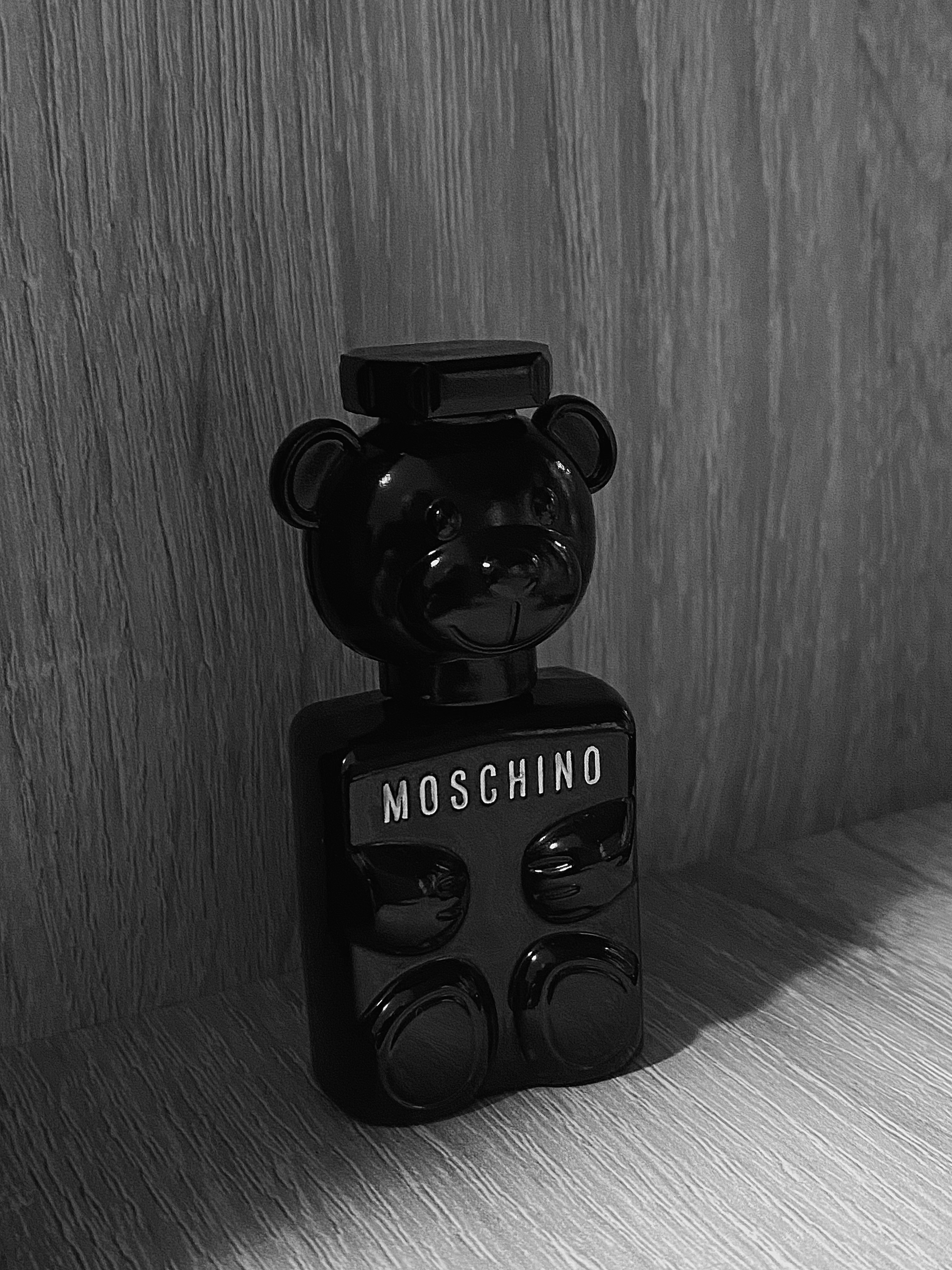 Зухвалий виклик від Moschino Toy Boy: аромат для сміливих