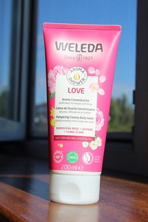 Weleda Aroma Love Pampering Creamy Body Wash