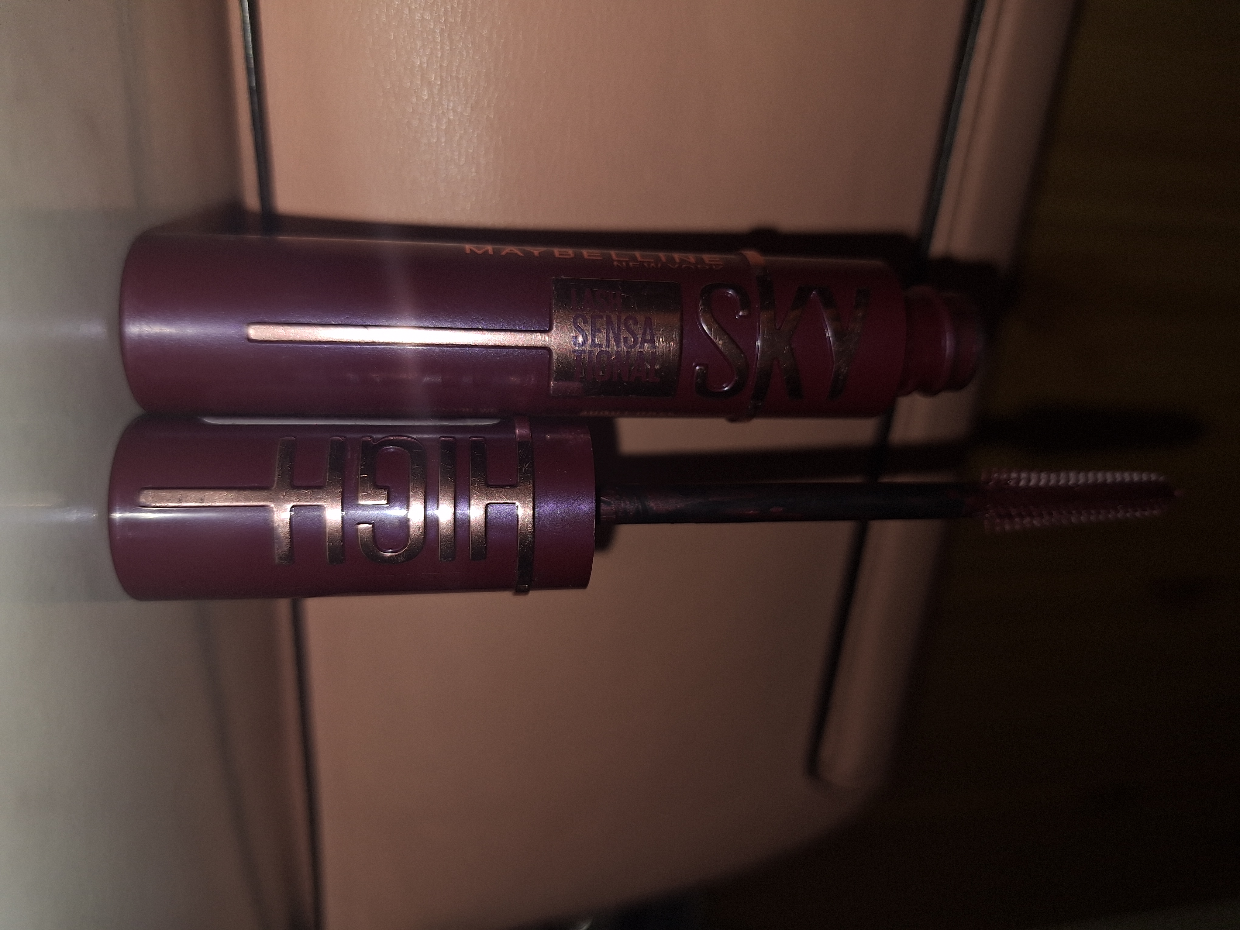 Туш для подовження та об'єму вій Maybelline New York Lash Sensational Sky High Burgundy Mascara