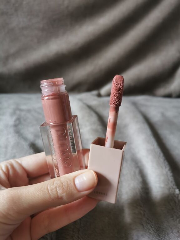 Огляд блиску Lifter Gloss від Maybelline 004 Silk ч.2.