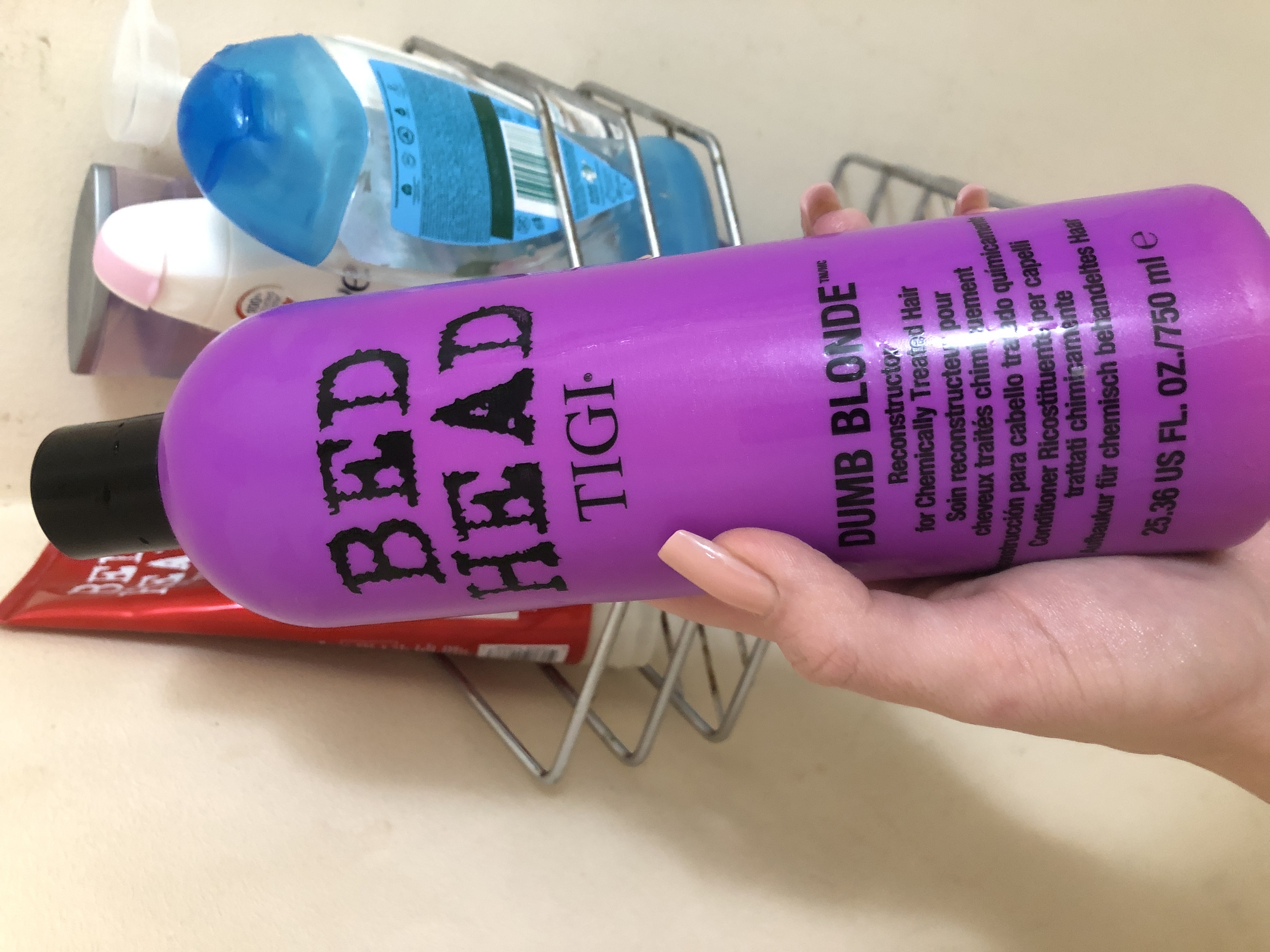 Tigi Bed head “Dumb blonde” кондиціонер