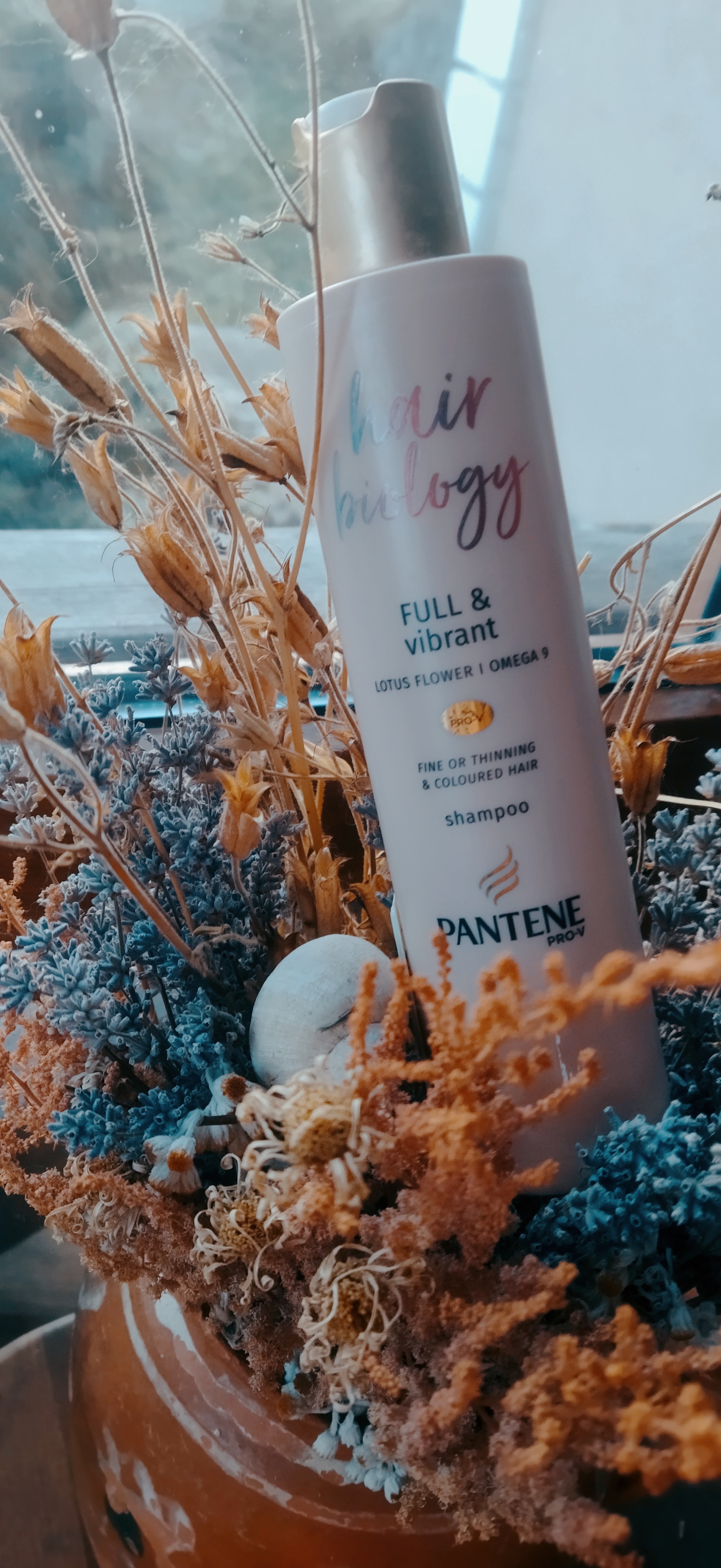 Шампунь "Біологія волосся. Об'єм та сяяня" Pantene Pro-V